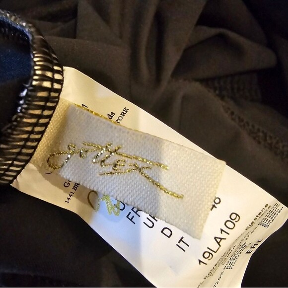 Gottex Black Contouring One Piece Slimming Swimsuit Women’s Size 12 NWOT - Picture 5 of 6